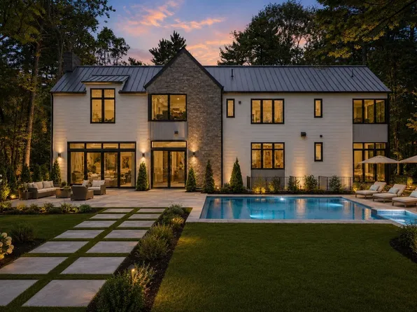 5 Deer Path Ln, Weston, MA 02493
