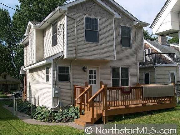 2nd image of 1417 Wellesley Ave