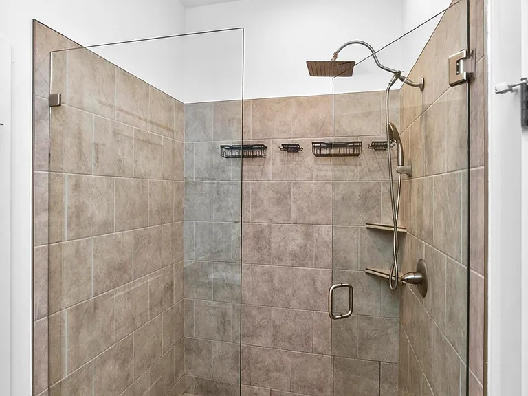 7 Decatur St — Photo 24