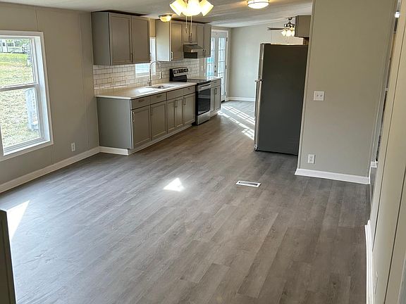 4th image of 8053 Upper Western Run Ln