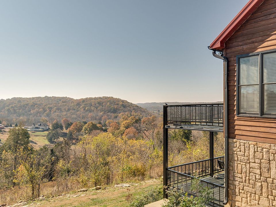 37th image of 327 Stoneybrook Rd