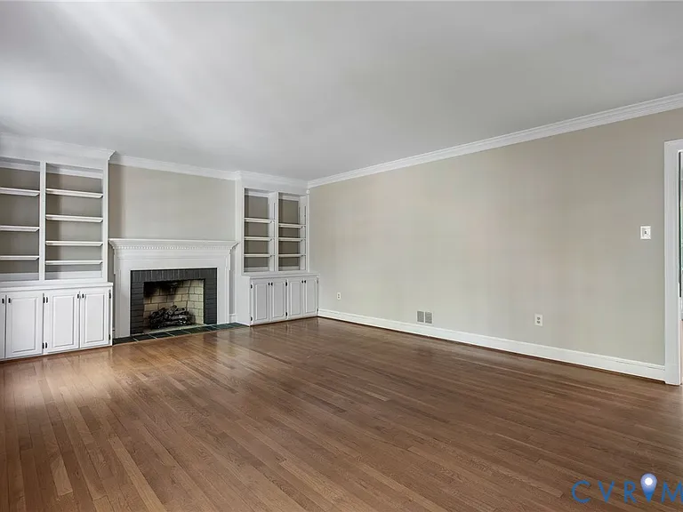 9900 Kingsbridge Rd — Photo 13