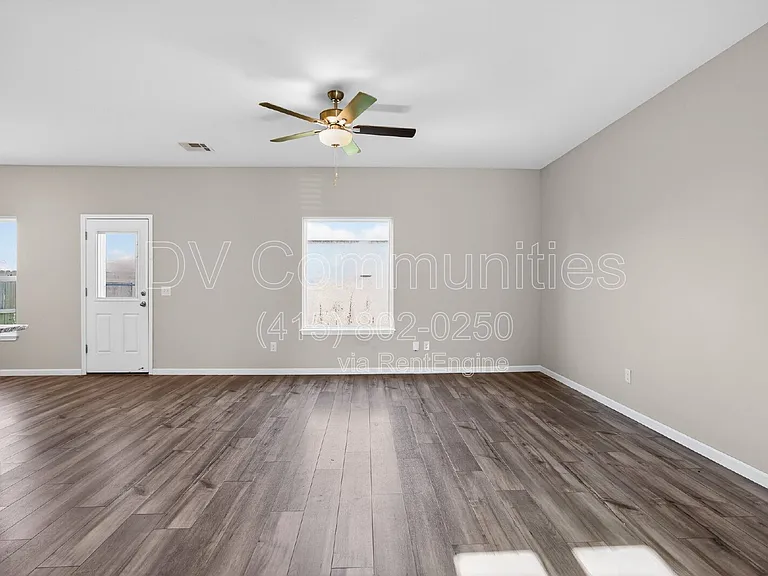 1712 Amaranth Ln — Photo 11