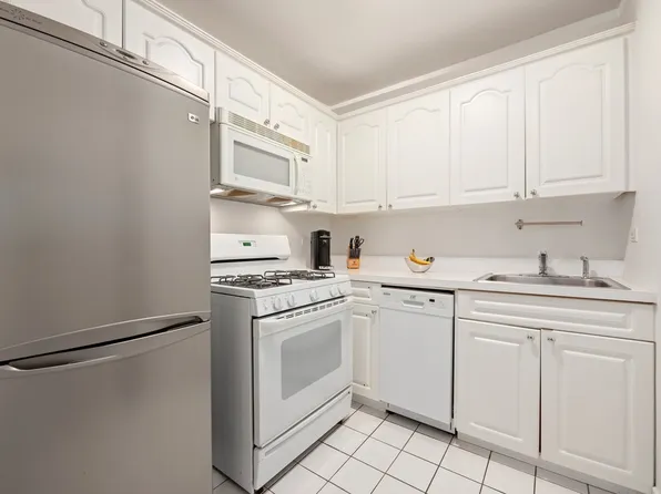 205 3rd Avenue image 6 of 6