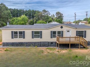 2932 23rd Ave NE, Hickory, NC 28601