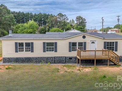 2932 23rd Ave NE, Hickory, NC, 28601
