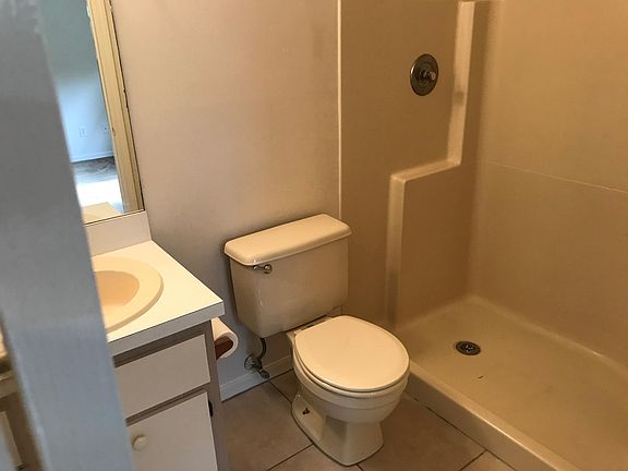 5th image of 8485 22nd St