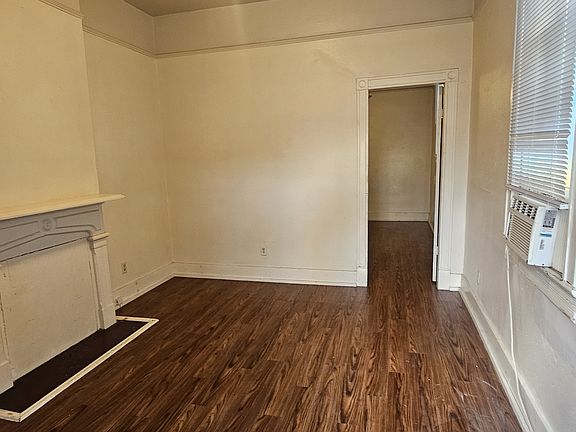 4th image of 2922 Orleans Ave