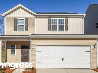 8212 Paw Valley Ln, Charlotte, NC 28214