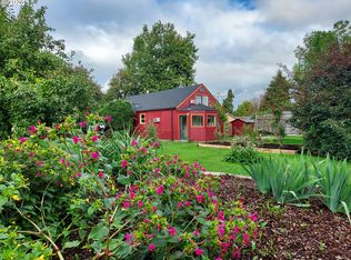 460 37th St, Springfield, OR 97478