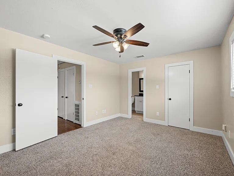 Kempwood Place Townhomes — Photo 20