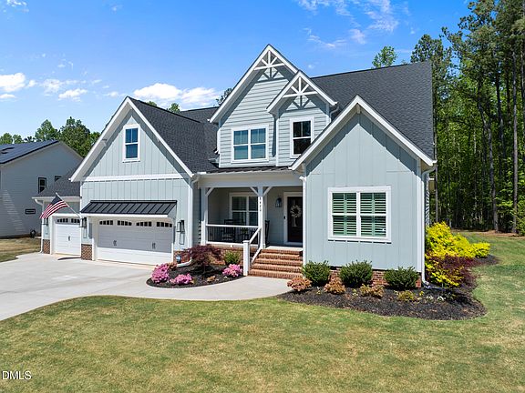 2nd image of 8420 Adagio Cir