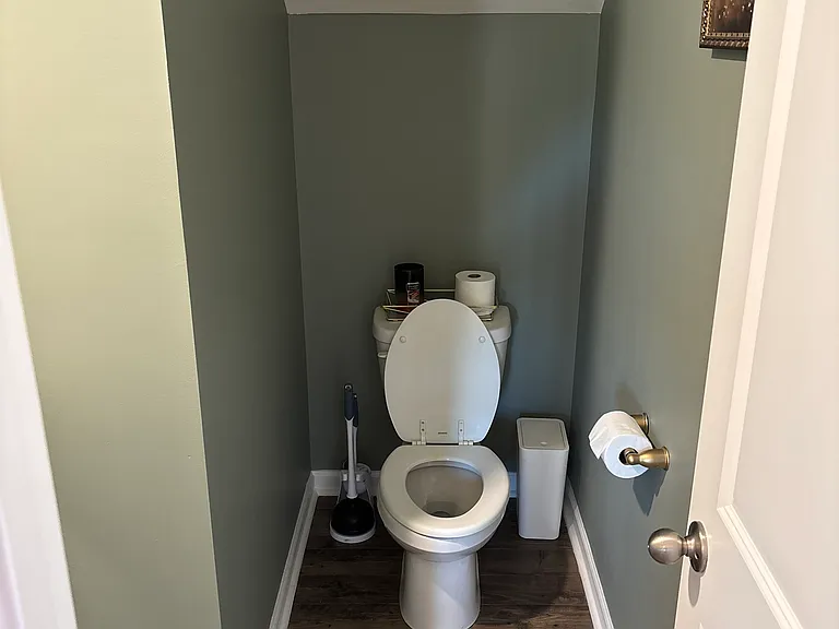 510 Palmerston Dr — Photo 11