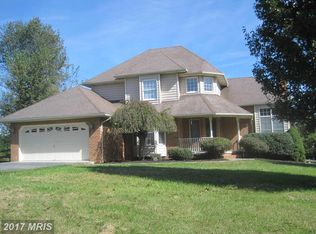 1105 Deer Mountain Dr, Harpers Ferry, WV 25425