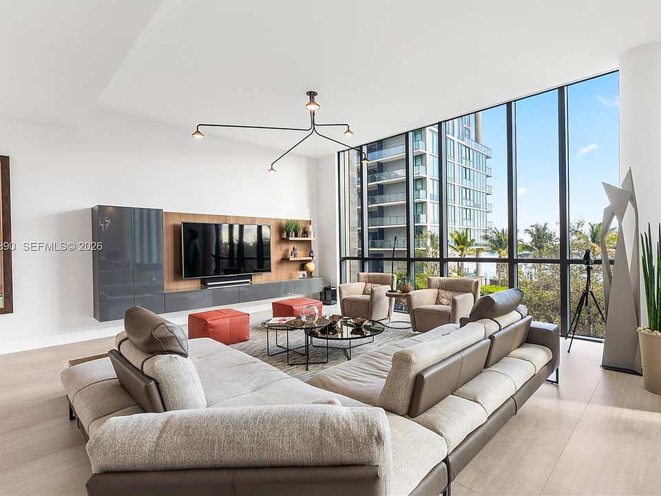 1st image of 650 NE 32nd St #Bh7