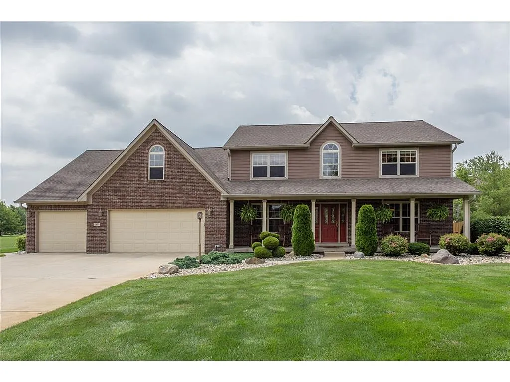2821 W Creekview Dr photo 1