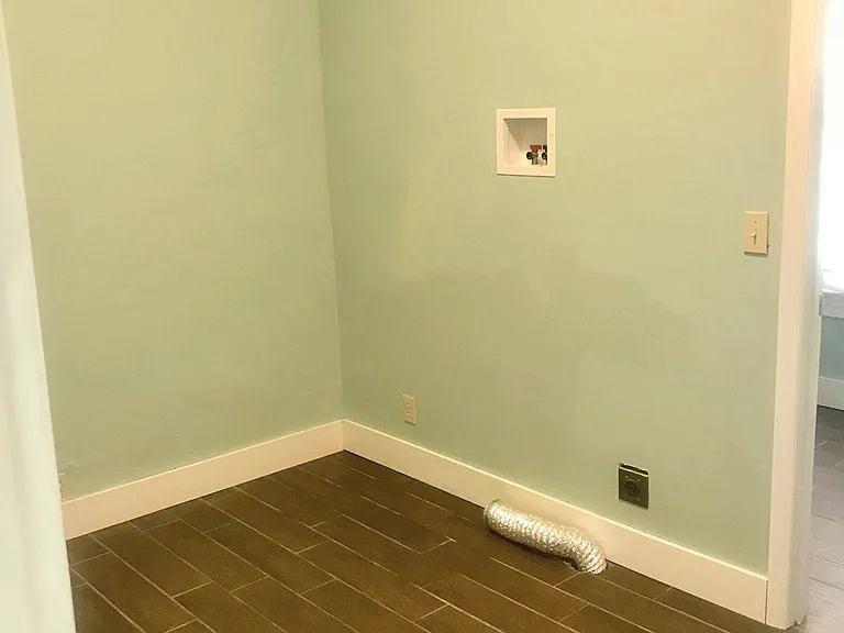 610 Hillsboro Ave — Photo 13