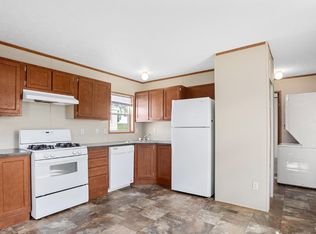 302 Delaney St, Alexander, ND 58831