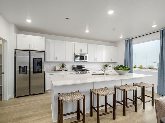 4th image of 1406 S Savile Rd #192