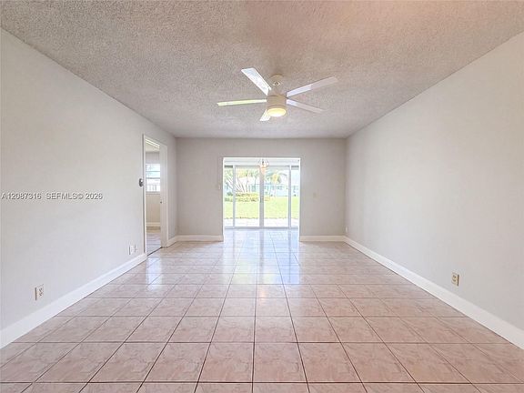 3rd image of 400 SW Golfview Ter APT 112