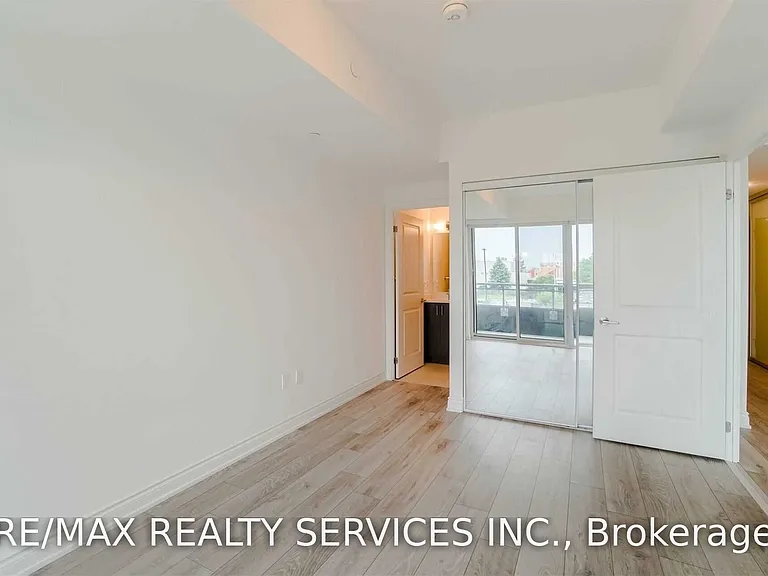 1050 Main St E #219 — Photo 22