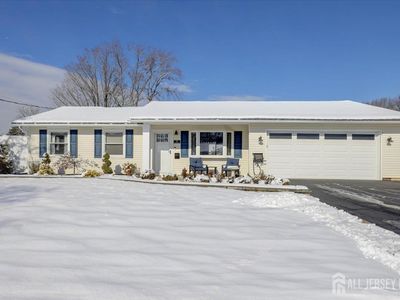 21 Throop Ave, Monroe Township, NJ, 08831