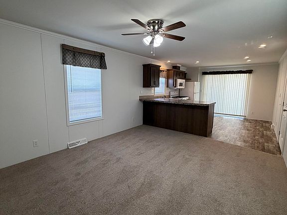 3rd image of 5425 Valley Dr Trailer 15