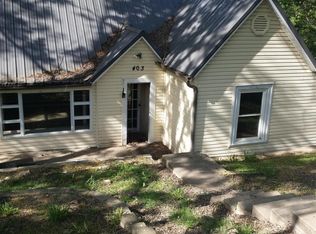 403 E South Ave, Harrison, AR 72601