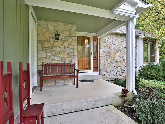 2nd image of 1027 Elcliff Dr