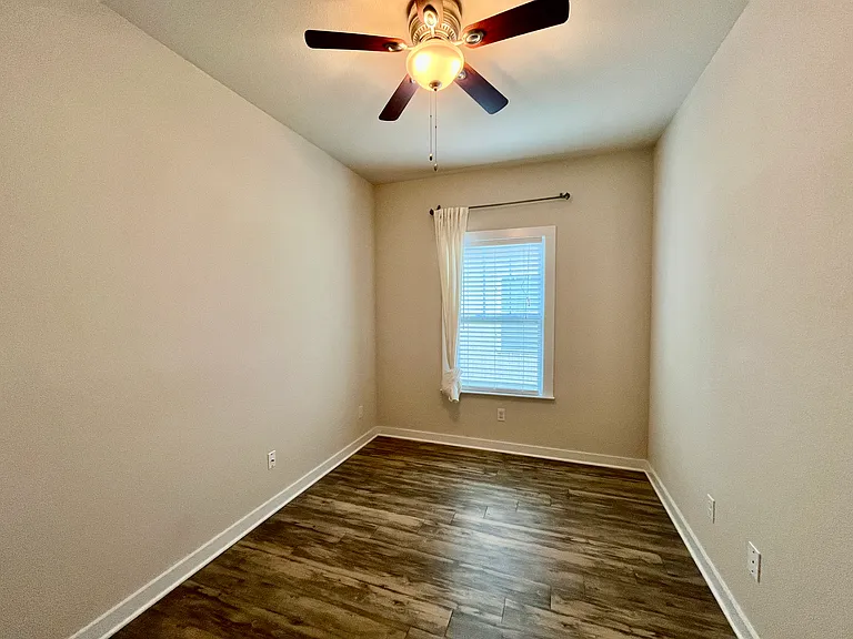 1113 W Government St — Photo 10
