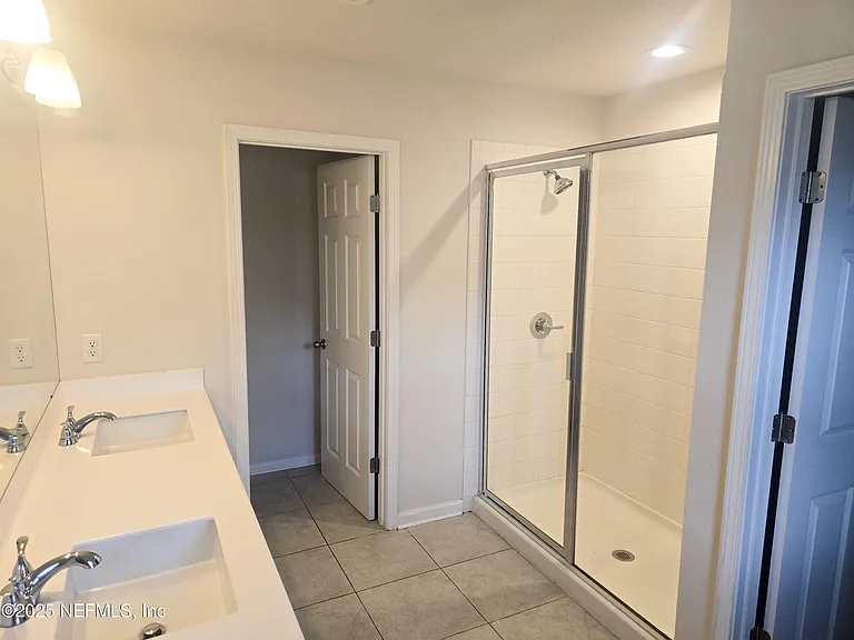 1971 Amberly Dr — Photo 10