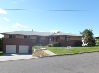 412 S 34th Ave, Yakima, WA 98902