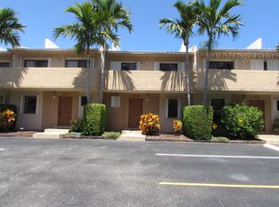 3815 NE 166th St, North Miami Beach, FL 33160
