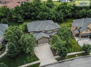 16413 Barton St, Overland Park, KS 66221