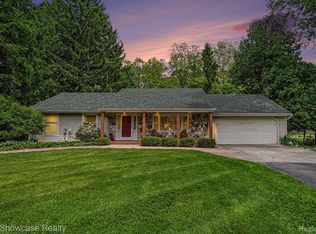 3609 Broadview Ln, Highland, MI 48357