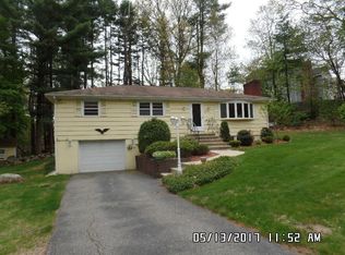 21 Hornbeam Hill Rd, Chelmsford, MA 01824