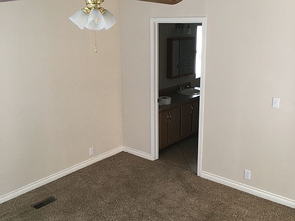 3rd image of 4421 W Brown St