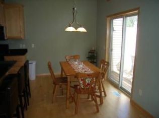 8326 Cedarview Cir, Savage, MN 55378
