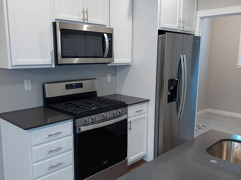 2050 Andre Ct — Photo 4