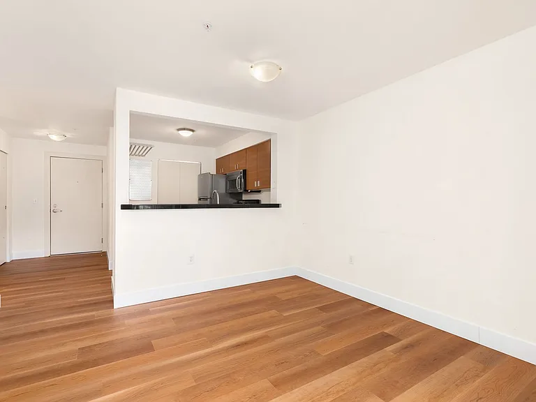 700 E Denny Way #404 — Photo 11