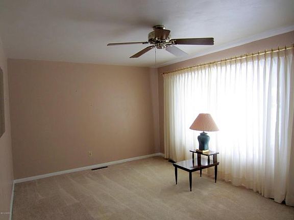 2nd image of 176 Lois Dr