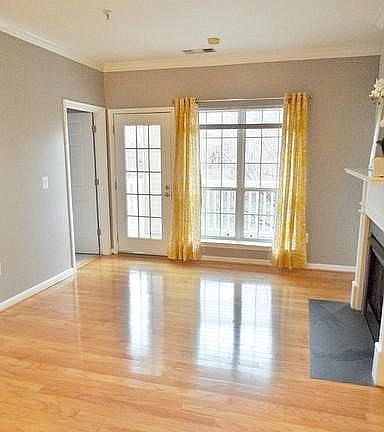 2nd image of 4560 Strutfield Ln APT 1306