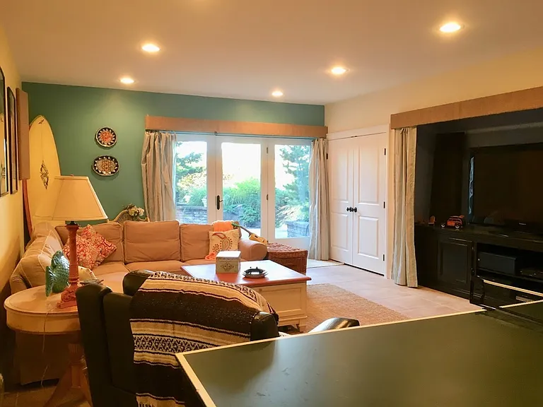 Private Rd — Photo 16