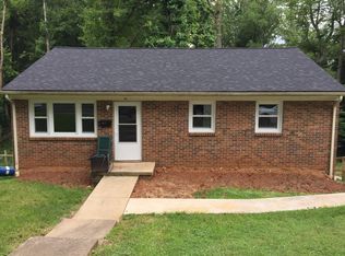 74 W Princeton Cir #B, Lynchburg, VA 24503
