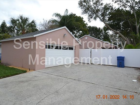 2nd image of 773 27th Ave N