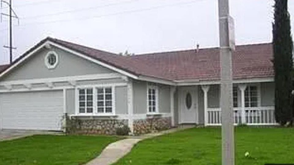 1st image of 25609 Margaret Ave