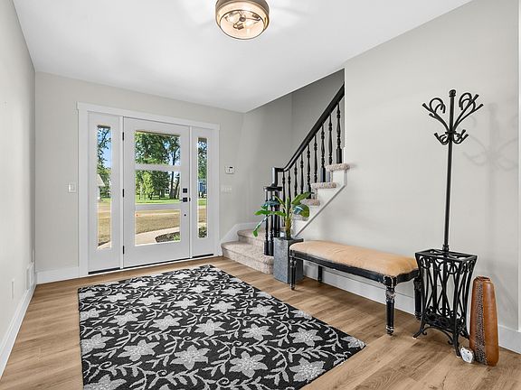 5th image of 5217 Green Pine Ln