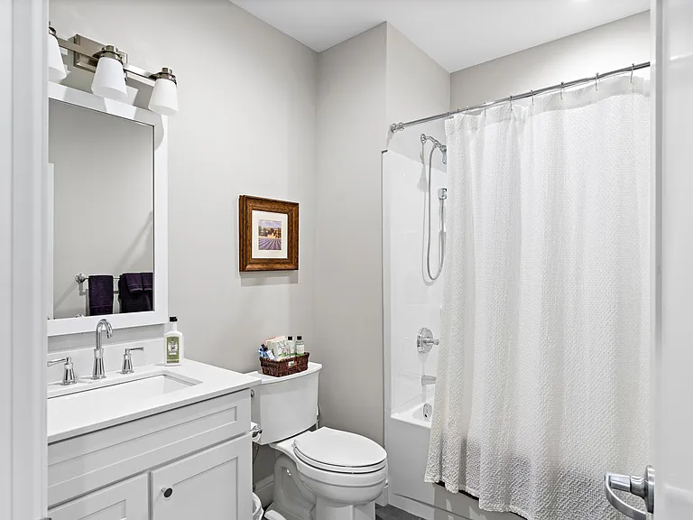 175 North Ave #302 — Photo 11