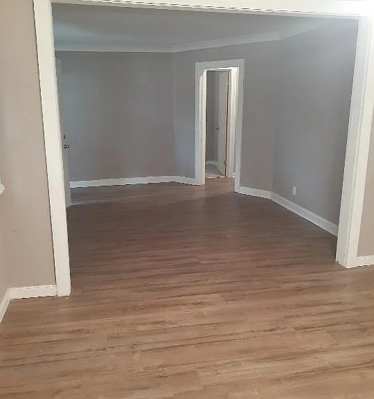 907 Cedar St — Photo 6