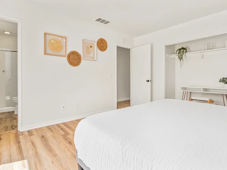 2240 N San Gorgonio Rd — Photo 17